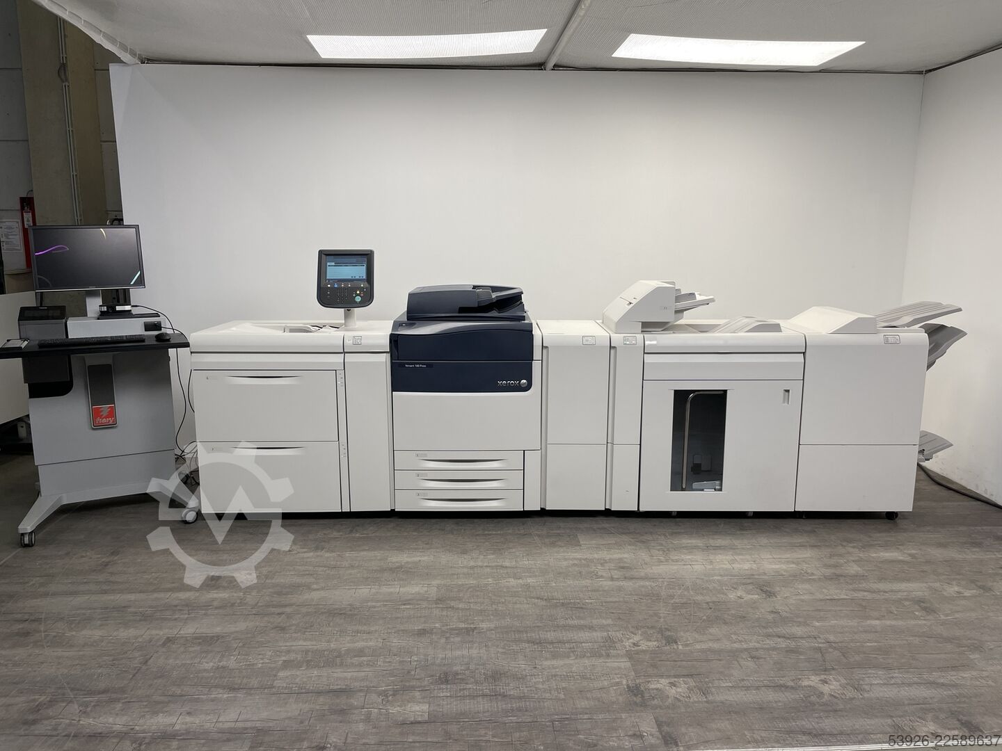 Digital print machine Xerox Versant 180 only 353.000 clicks incl. Fiery, booklet, stacker