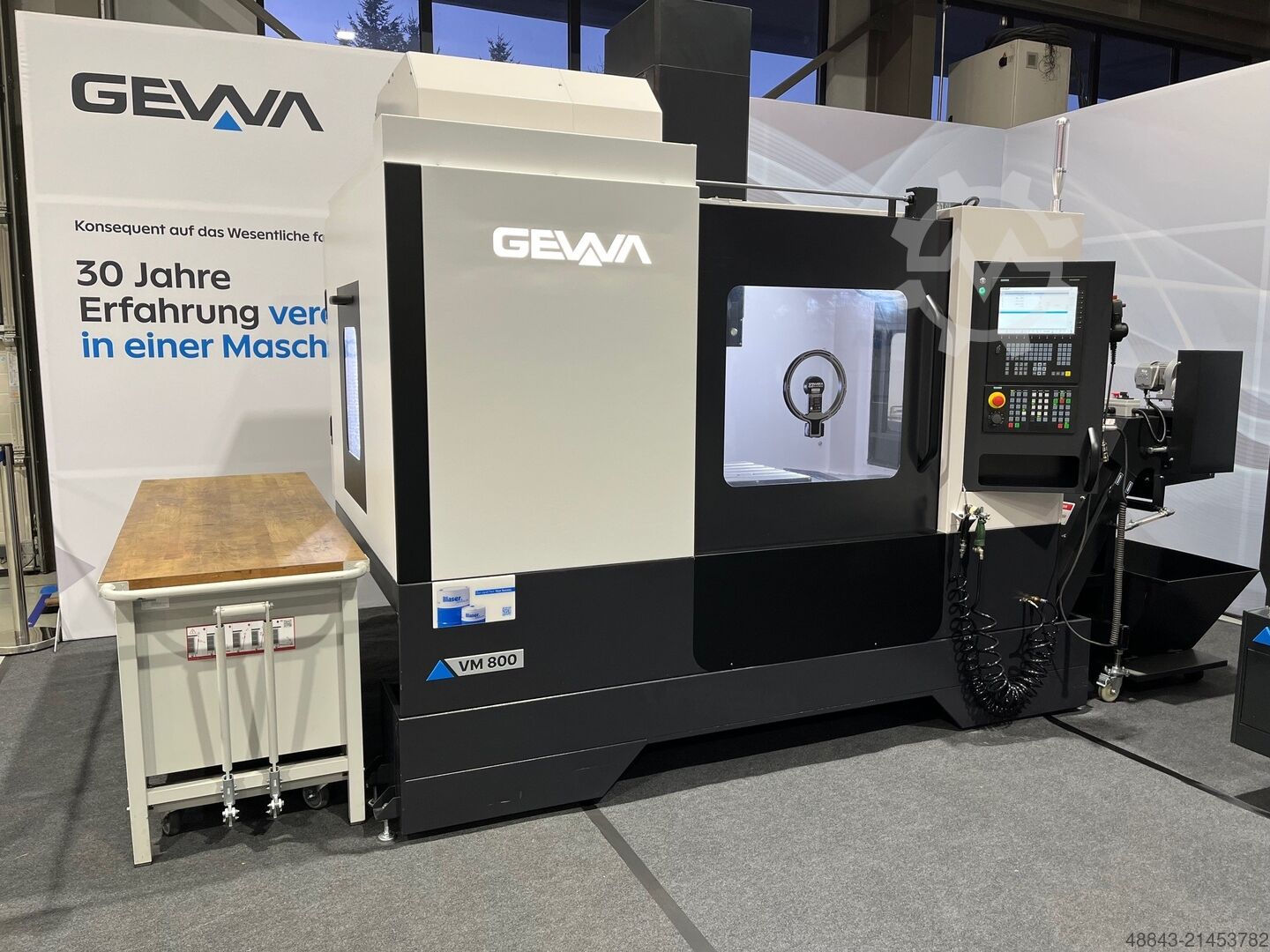 Vertical machining center GEWA Werkzeugmaschinen VM800