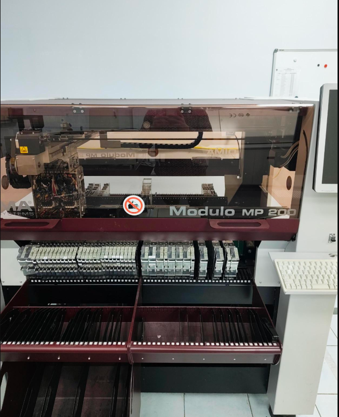 Ligne complète de déroulage DIMA MP-200 + Go29 Stencil Printer + DIMA Solano RO 500 + Feeders DIMA MP-200 + Go29 Stencil Printer + DIMA Solano RO 500 + Feeders