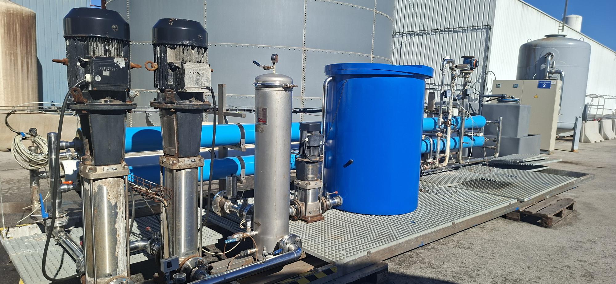 Installation d'osmose de marque NALCO, modèle ECORO 960 P de 720 m3/jour en bon état