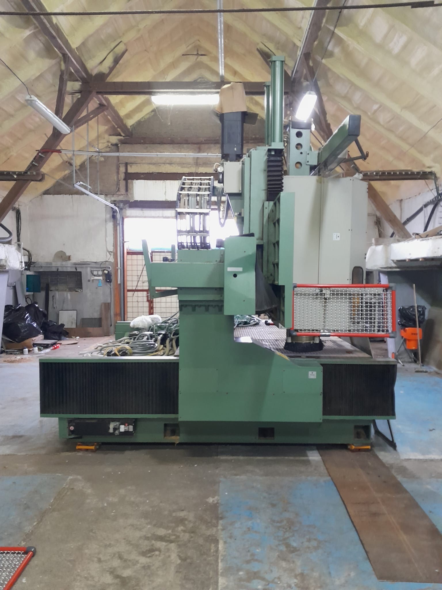 Centre d'usinage CNC 5 axes pour le bois Reichenbache RANC 516 PW