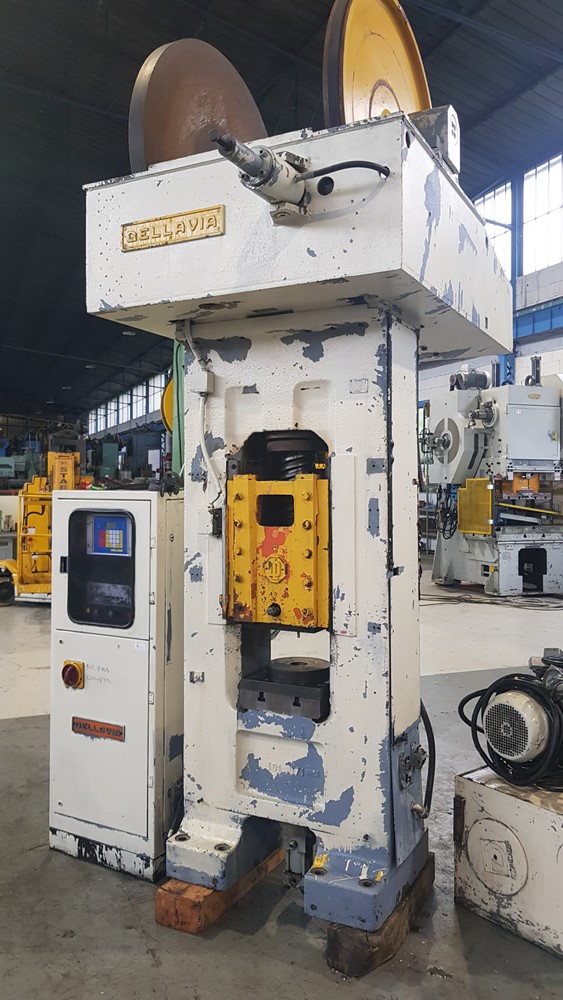 Presse à vis 180T DELLAVIA ZURIGO