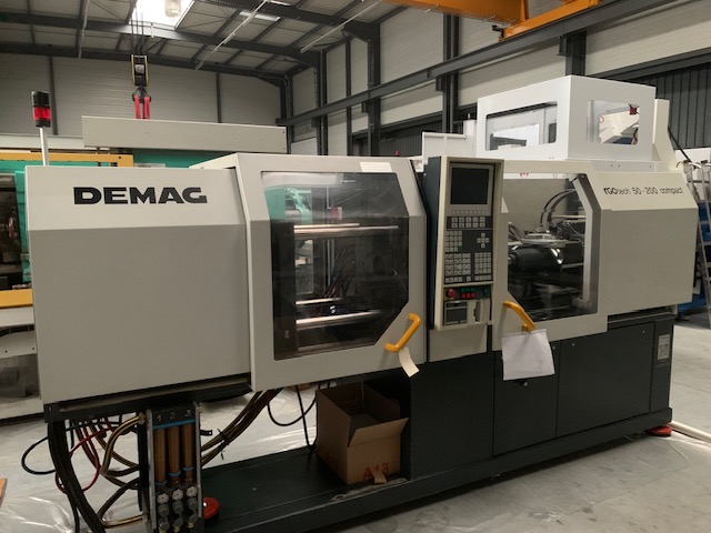 Presse à injecter DEMAG 200 COMPACT NC4