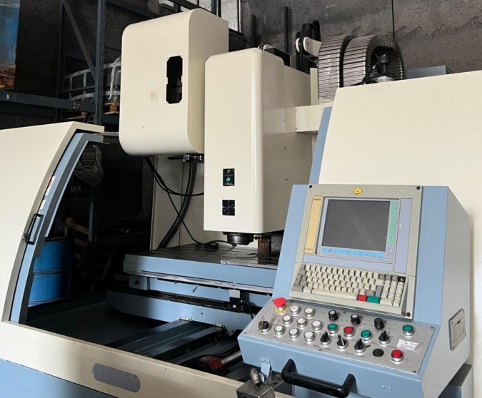 Centre d'usinage vertical SIMAK SK2090 VESTA d'occasion