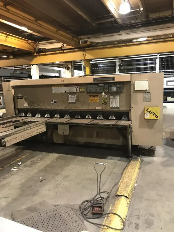 Cisaille guillotine hydraulique Cincinnati 250HS 10